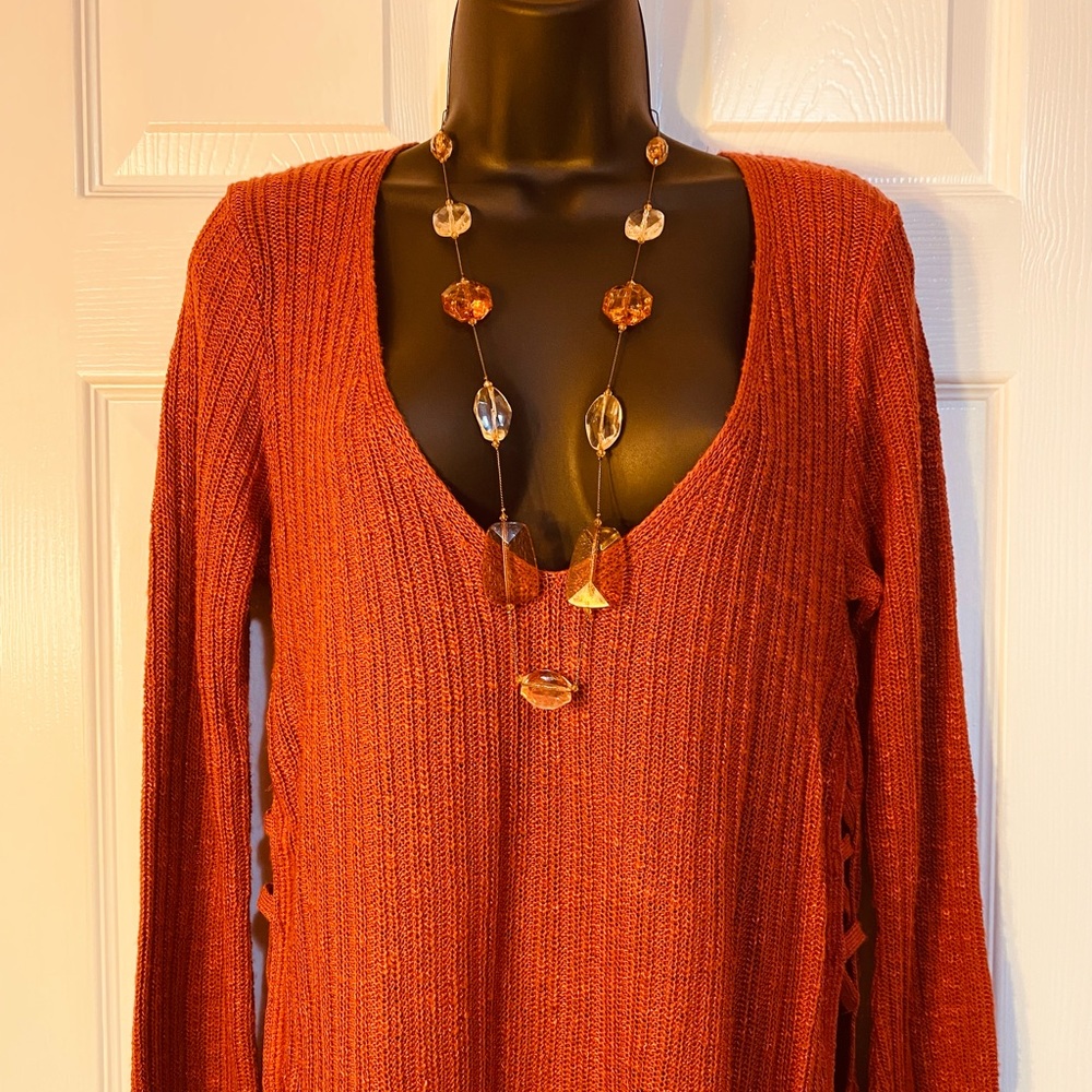 Express long sleeve sweater with cut out, XS